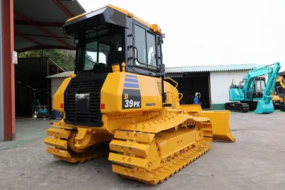 KOMATSU D39PX-23