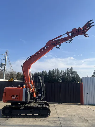 HITACHI ZX70-3